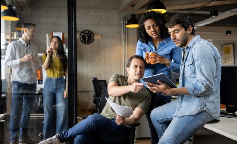 El líder que cree que lo sabe todo… ya perdió