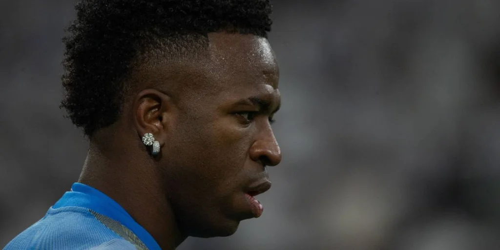 El nuevo reloj de lujo que Vinicius Jr. ha sumado a su colección valorado en 43.700 euros