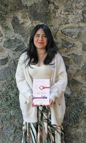 Karla Ceceña recupera en un libro detalles de la capital ignorados por sus habitantes