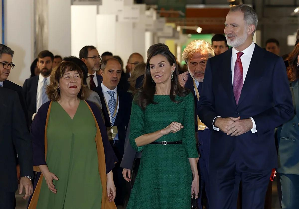 La Reina Letizia y su vestido más clásico para inaugurar ARCO