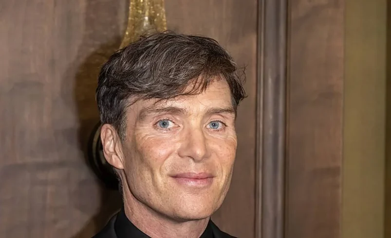 Los relojes, joyas y vestuario de lujo de Cillian Murphy en la gira mundial de Peaky Blinders