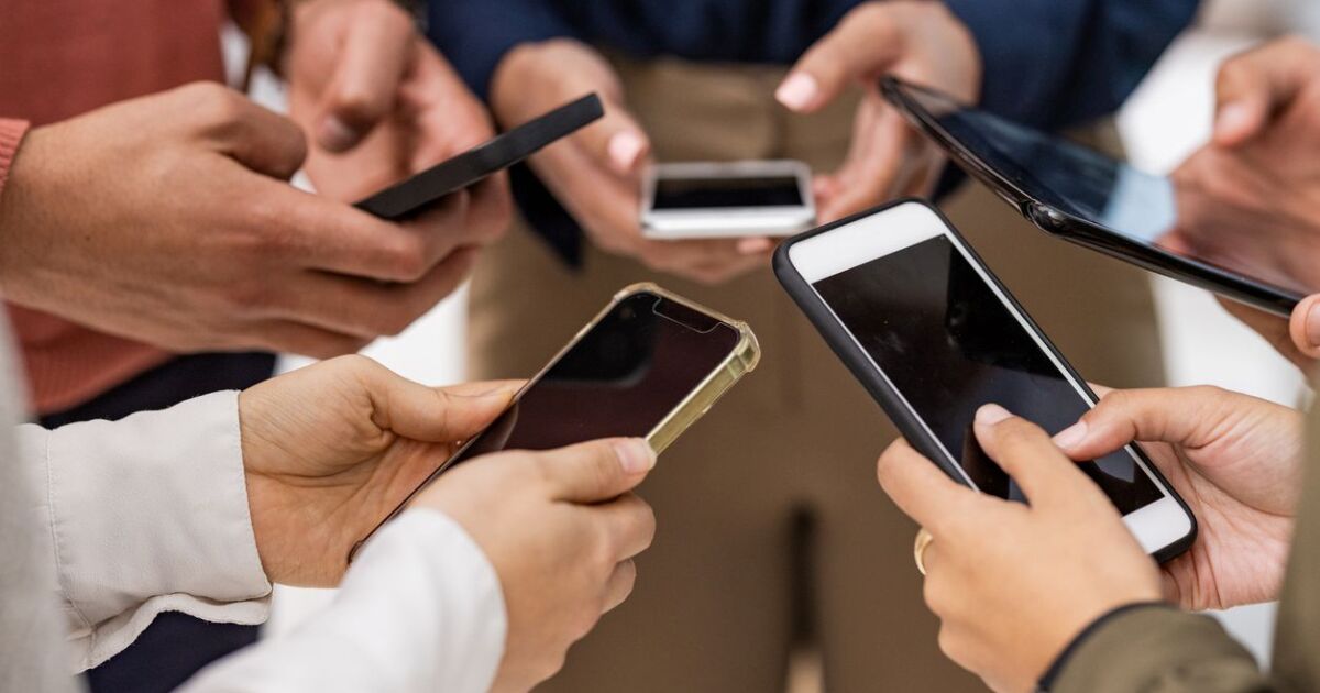 Nuevas realidades entre el ‘scroll’, el algoritmo y la hiperconectividad