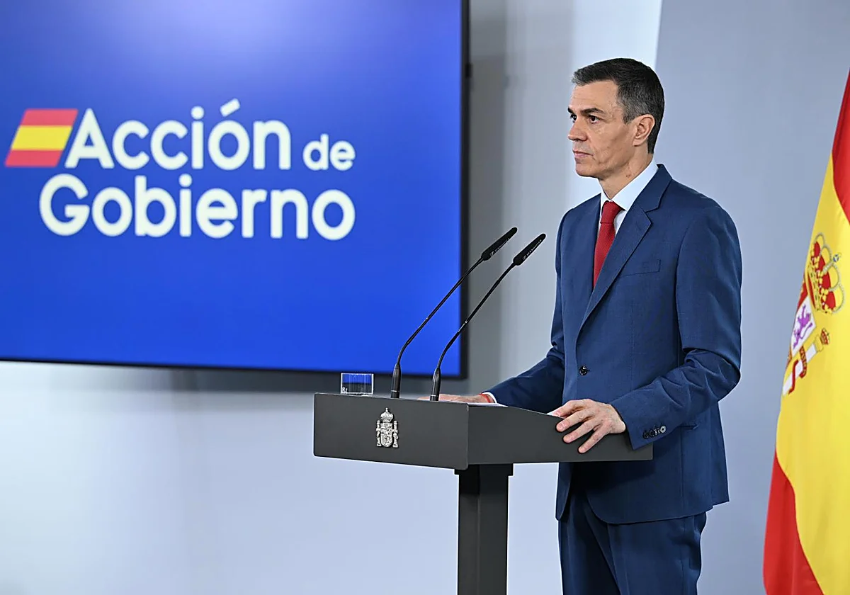 Pedro en su plaza de Oriente