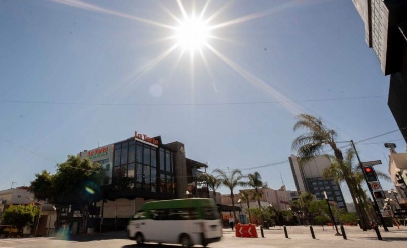 Anticiclón pone en alerta a estos 15 estados, alcanzarán temperaturas de hasta 45 grados HOY viernes 17 de abril