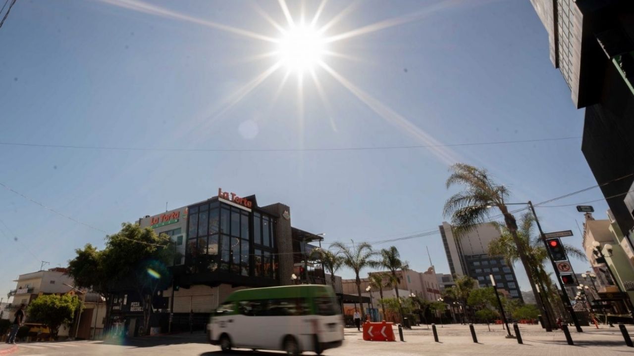 Anticiclón pone en alerta a estos 15 estados, alcanzarán temperaturas de hasta 45 grados HOY viernes 17 de abril