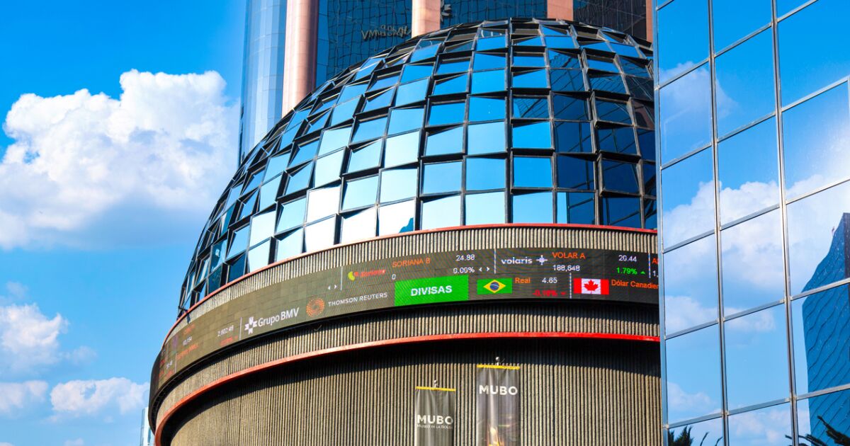 BMV sube y se acerca a 70,000 puntos, mientras que el petróleo cae tras señal de tregua en Ormuz.