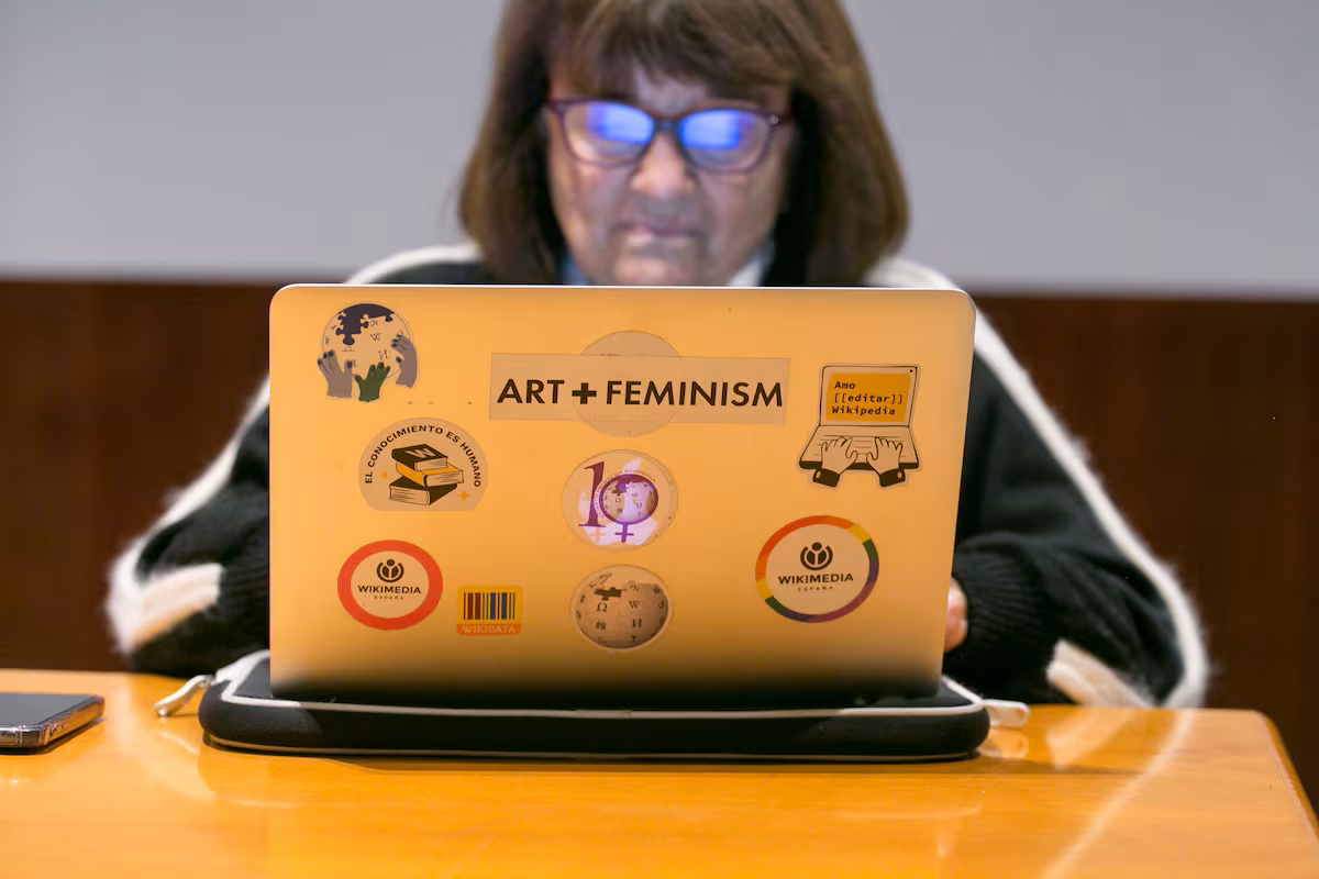Cuarto Propio en Wikipedia: las editoras que hacen justicia a las mujeres en internet desde hace más de una década | Tecnología