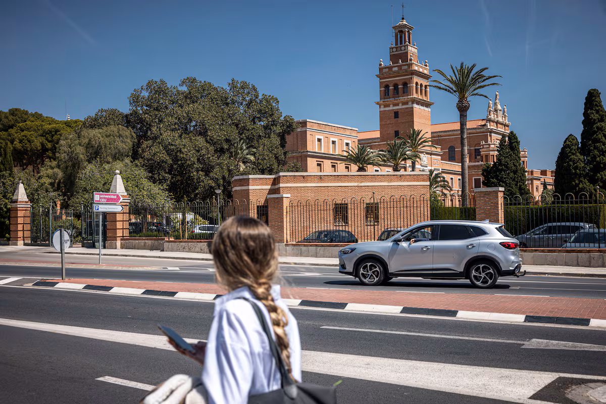 El CEU de Valencia ha utilizado cadáveres con enfermedades infecciosas con sus alumnos de Medicina | sociedad