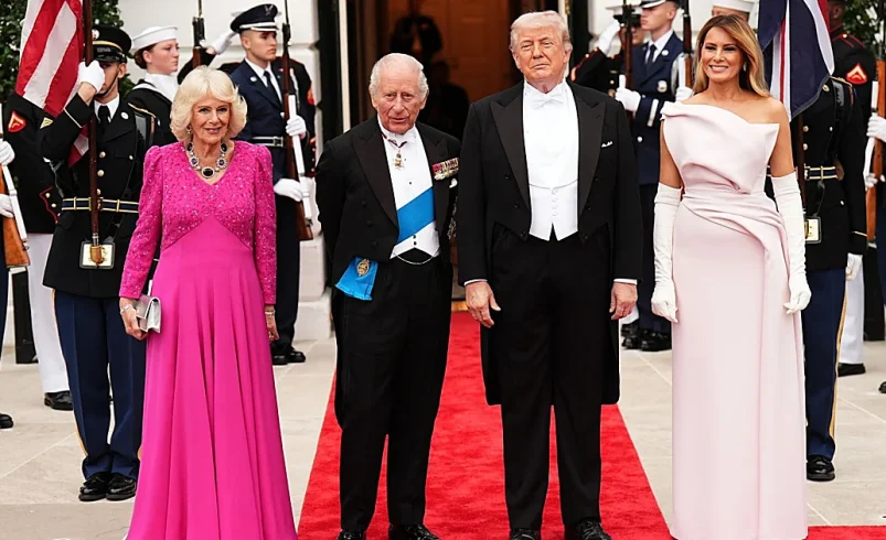 El look con guantes de Melania Trump en la cena de estado con el rey Carlos III y Camila