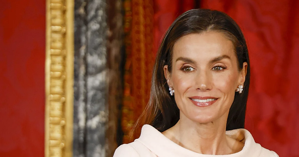 El nuevo vestido de la Reina Letizia para recibir al presidente de Portugal