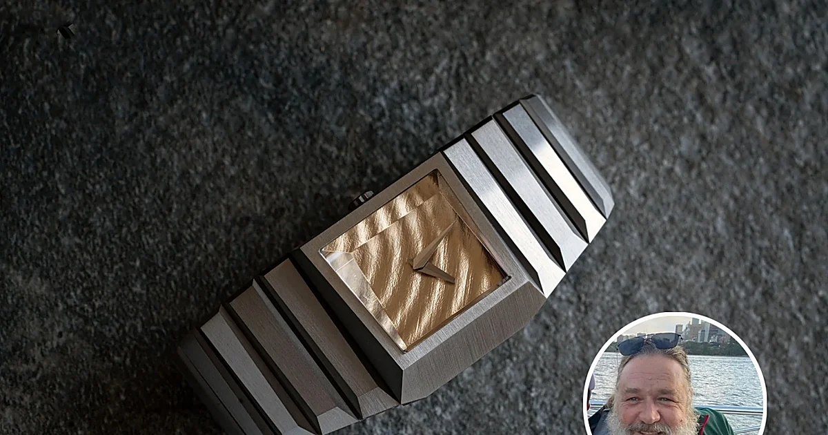 El reloj de lujo del que Russell Crowe presume en TikTok