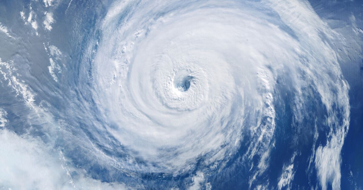 El supertifón Sinlaku, de categoría 4, golpea las Islas Marianas del Norte en Estados Unidos