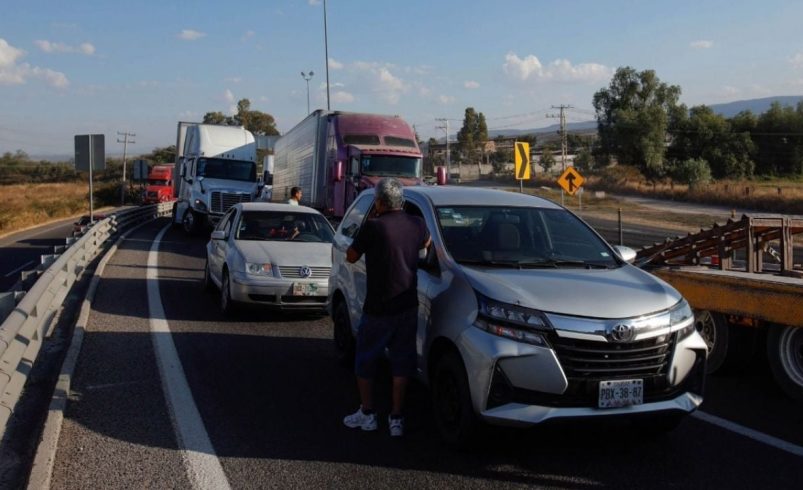 Estas son todas las 6 carreteras y autopistas BLOQUEADAS en pleno Sábado de Gloria | EN VIVO