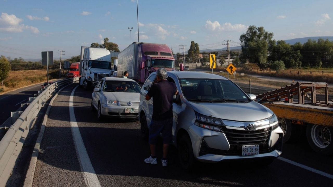 Estas son todas las 6 carreteras y autopistas BLOQUEADAS en pleno Sábado de Gloria | EN VIVO
