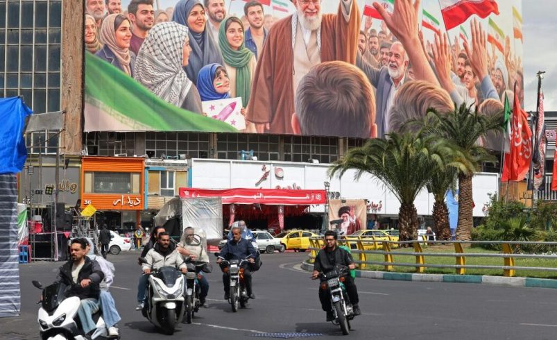 Irán y Estados Unidos deciden si participarán en nuevas negociaciones para terminar la guerra