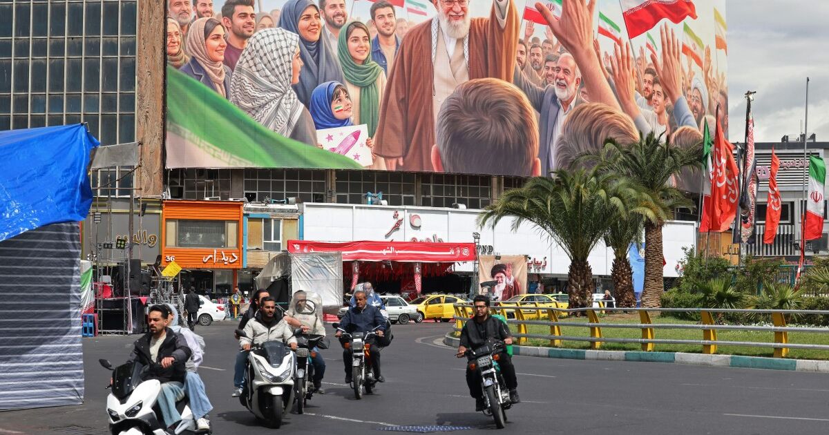 Irán y Estados Unidos deciden si participarán en nuevas negociaciones para terminar la guerra