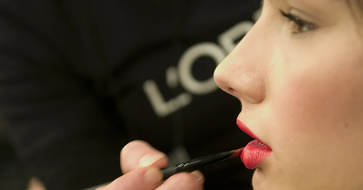 Las grandes empresas que controlan la industria cosmética en el mundo: quién es quién