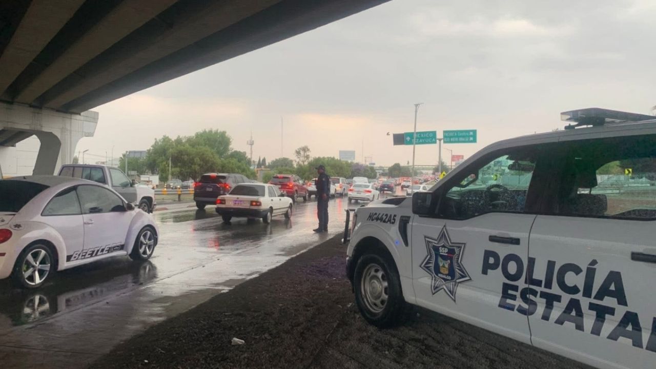 Lluvias en Hidalgo colapsan vialidades y provocan suspensión del servicio del Tuzobús | VÍAS AFECTADAS