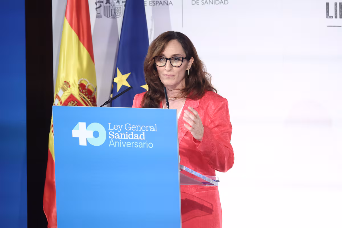 Privatizar mata: el aniversario de la sanidad pública sirve como advertencia | sociedad