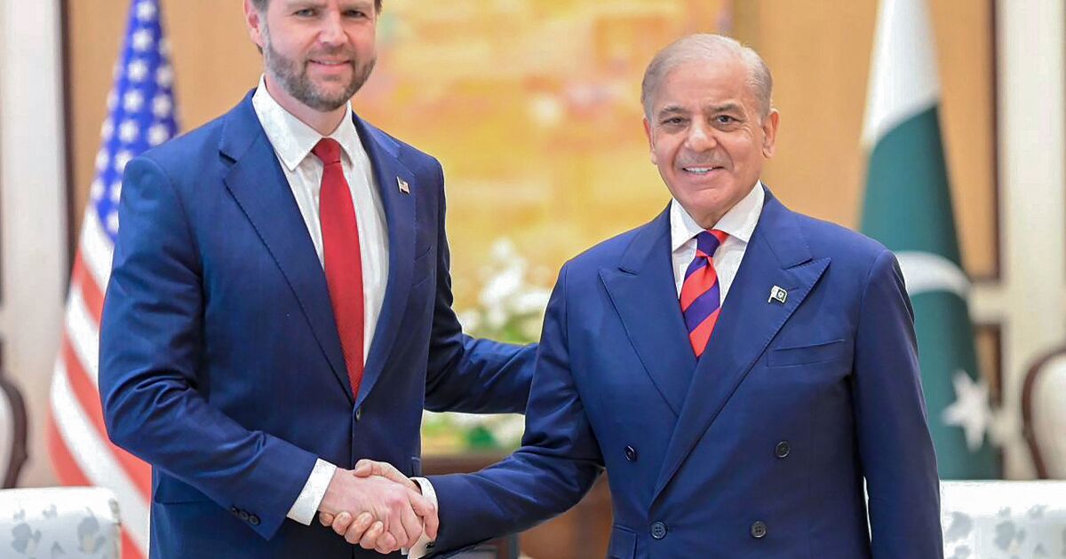 UE, Irán y Pakistán llevan a cabo negociaciones trilaterales