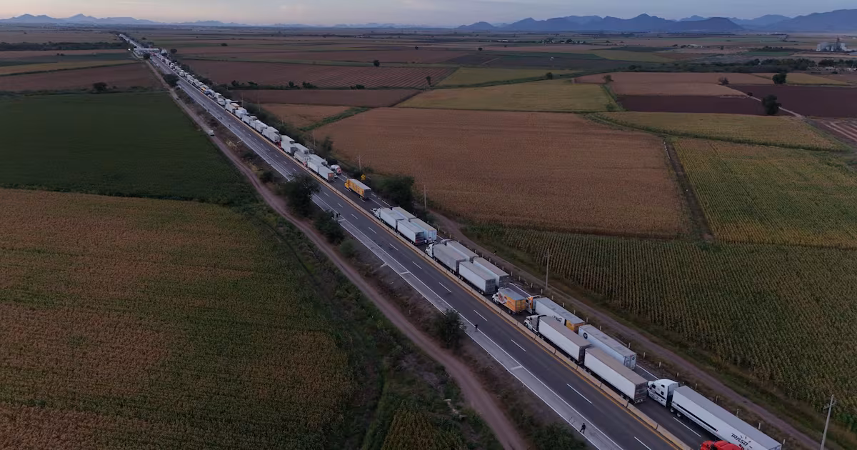 ¿Qué carreteras aún están tomadas? – El Financiero