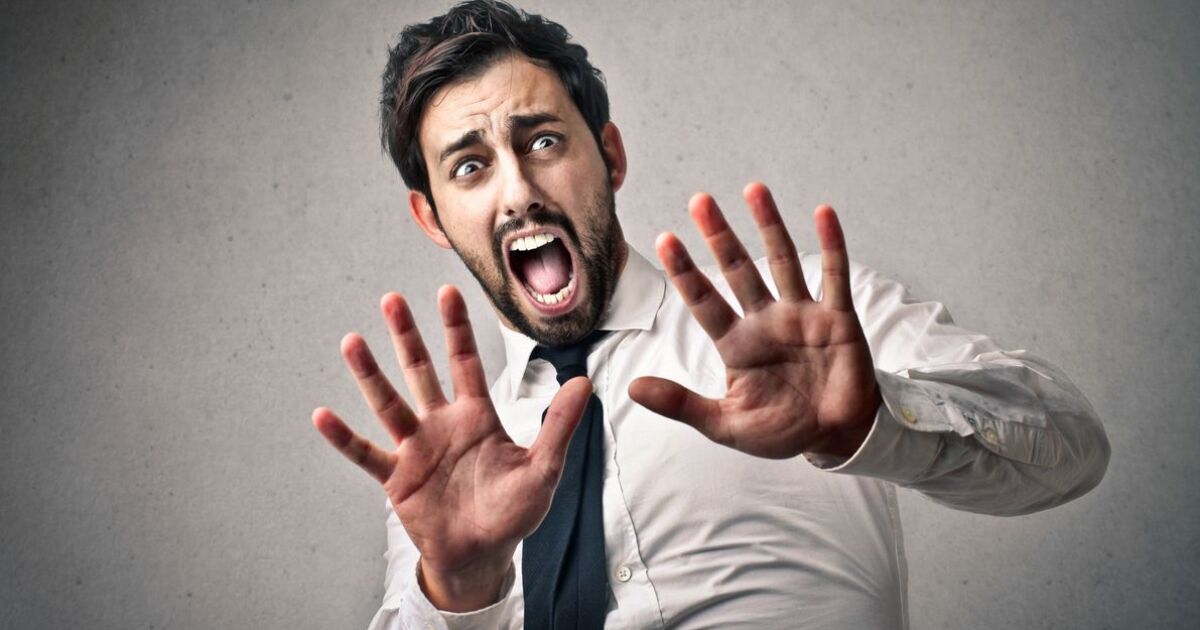 ¿Quién se sienta en la silla del CEO? El costo oculto de liderar desde la herida