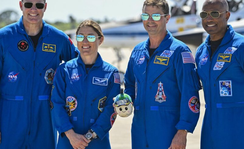 ¿Quiénes son los astronautas de la NASA que viajan a la Luna en una tripulación histórica?