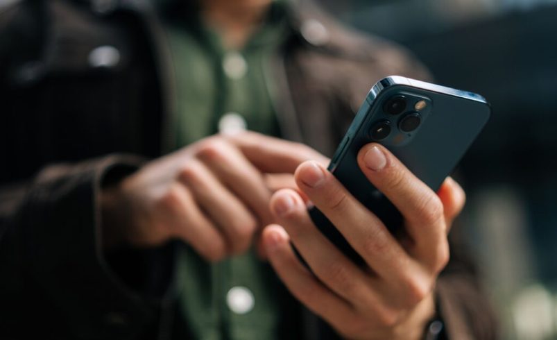 La CRT asegura que el registro de celulares creció 17.8 millones en semanas y hay un responsable: el pospago