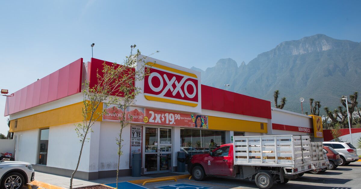 OXXO frena apertura de tiendas ante debilidad del consumo en México